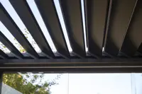 Pergola Linear alumiini