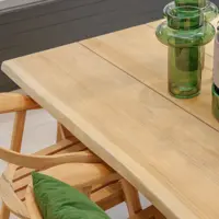 Berry ruokapöytä