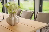 Berry ruokapöytä