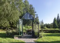 Rustiq Victorian muurilla kasvihuone